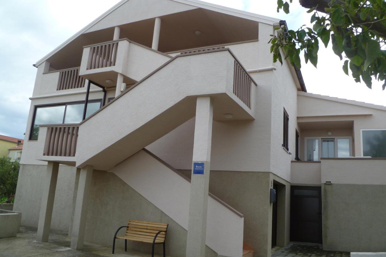 Apartments With A Parking Space Sali, Dugi Otok - 8154 Dış mekan fotoğraf