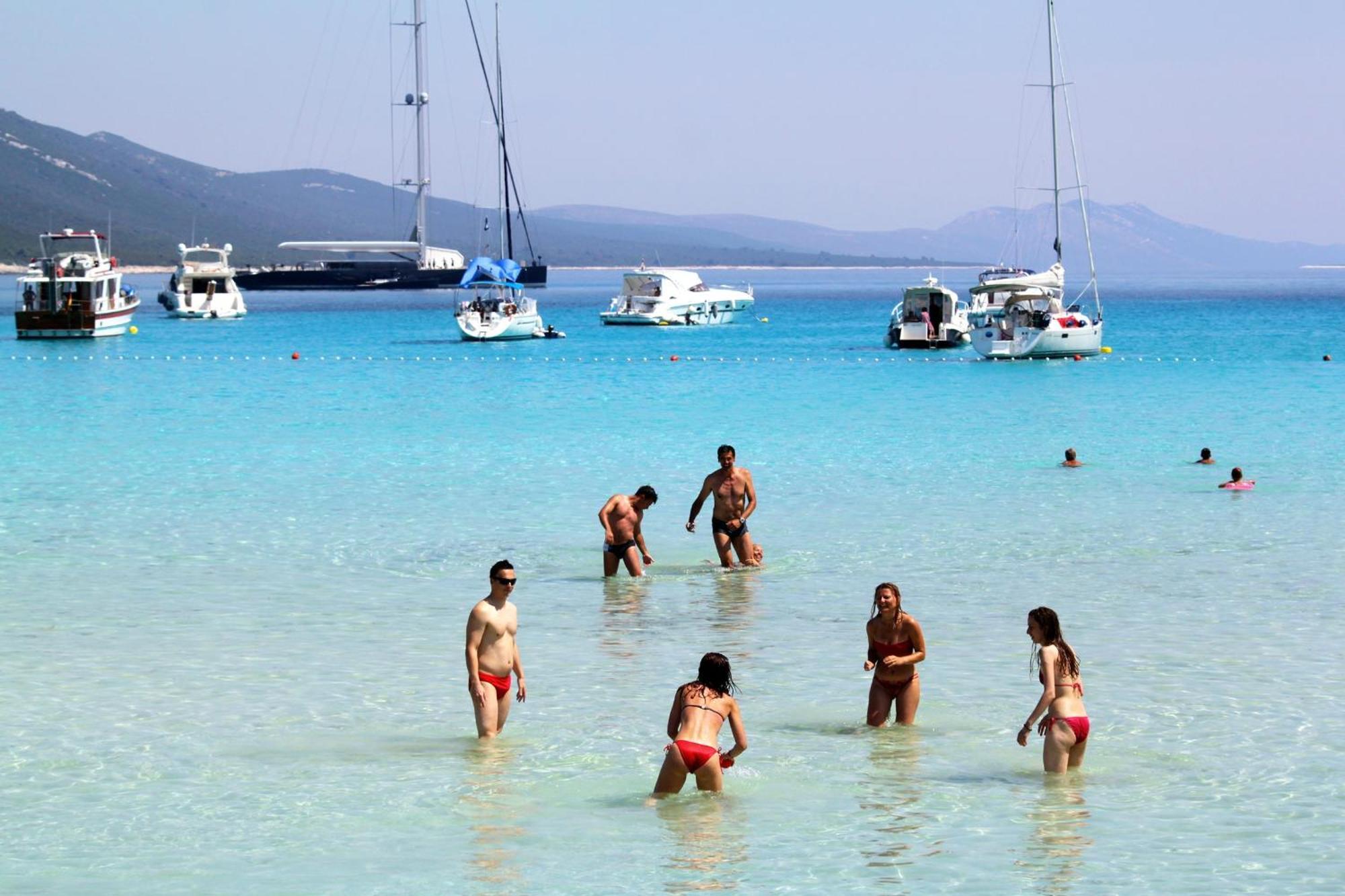 Apartments With A Parking Space Sali, Dugi Otok - 8154 Dış mekan fotoğraf